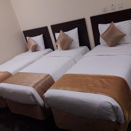 Lake Hotel Mukhi Bagian luar foto